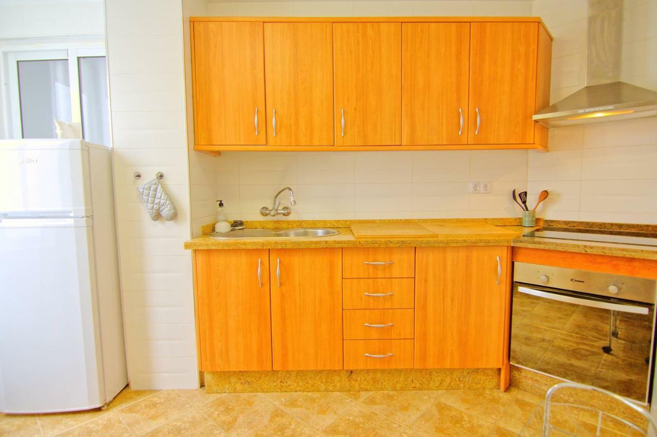 Low Cost Rooms Malaga River Exteriör bild